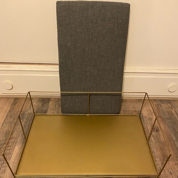 Gorgeous Alpha Pet Bed in size LRG - Picture 4 of 5